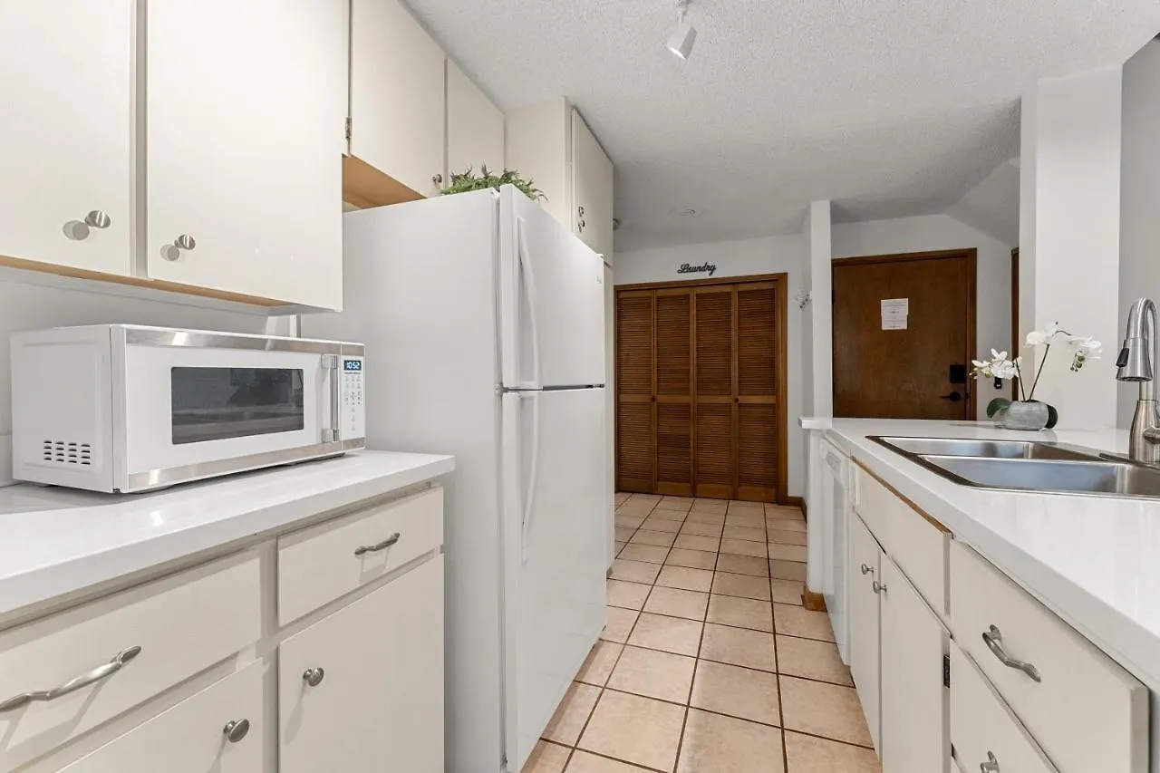 Kihei Resort 227E 0*,